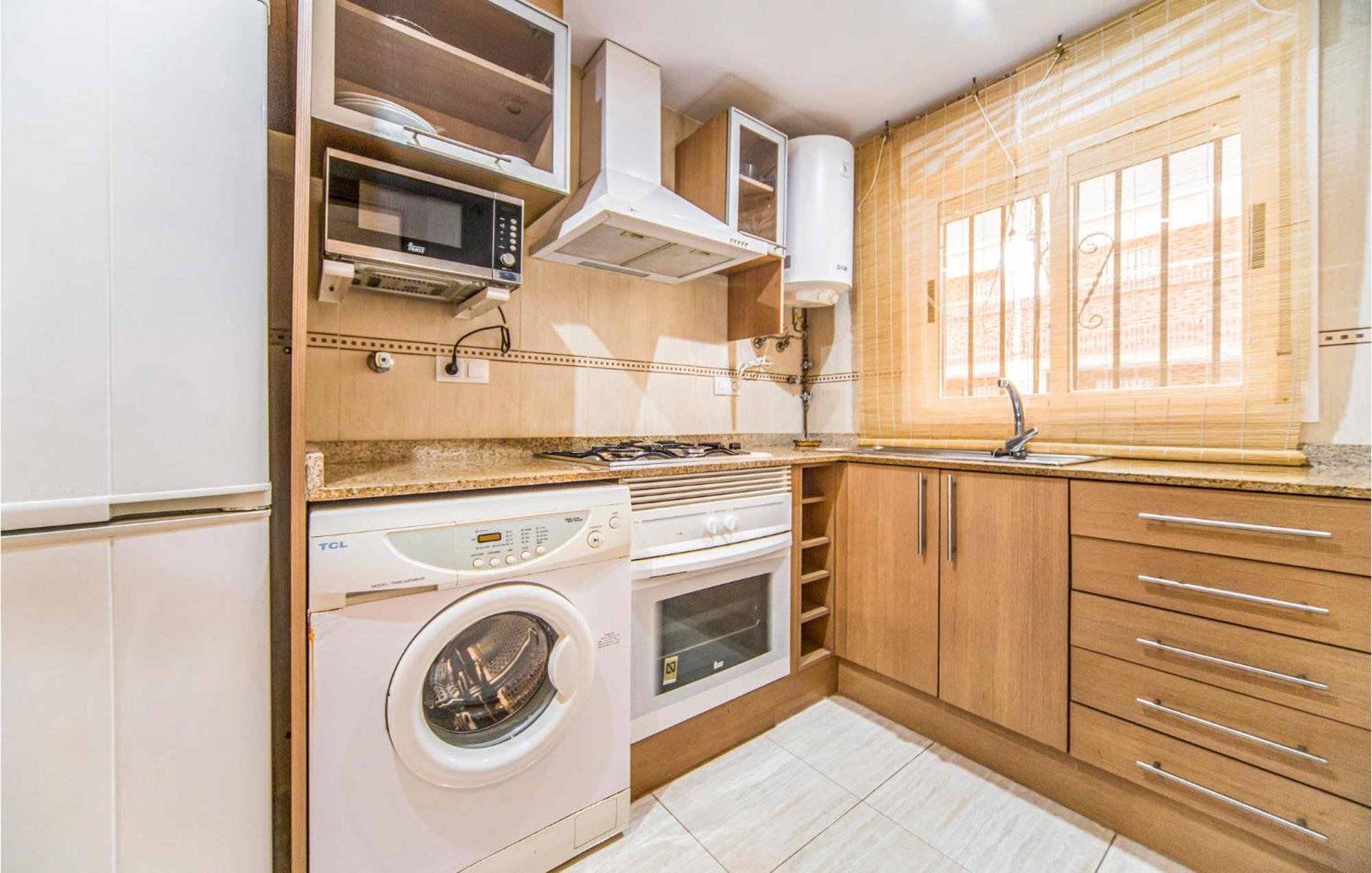2 Bedroom Lovely Apartment In Oropesa Del Mar Exteriör bild